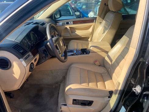 Used 2005 Volkswagen Touareg V8 image 18