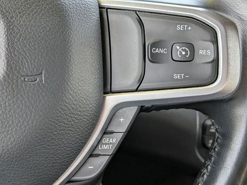 Used 2024 RAM 2500 Big Horn AWD/4WD image 25