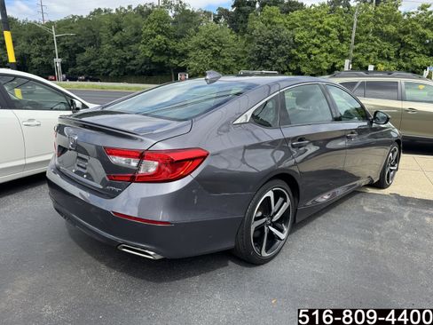 Used 2018 Honda Accord Sport image 5