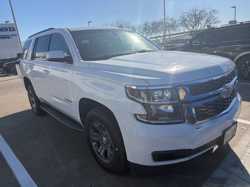 Used 2018 Chevrolet Tahoe LS image 2