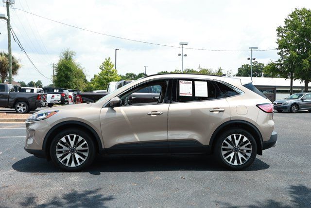 Used 2020 Ford Escape Titanium w/ Titanium Premium Package 2.0 AWD/4WD image 9