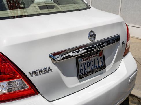 Used 2009 Nissan Versa Sedan w/ ABS Pkg FWD image 11