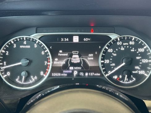 Used 2024 Nissan Pathfinder SL FWD image 26