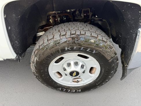Used 2018 Chevrolet Silverado 2500 W/T RWD image 14