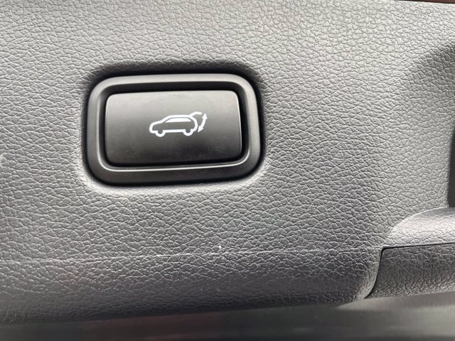 Used 2024 Hyundai Palisade Limited AWD/4WD image 19