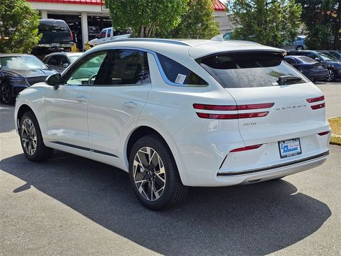 New 2026 Genesis Electrified GV70 Standard image 3