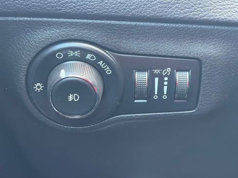 Used 2018 Jeep Compass Limited w/ Navigation Group AWD/4WD image 59
