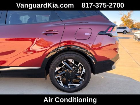 Used 2024 Kia Sportage SX image 7