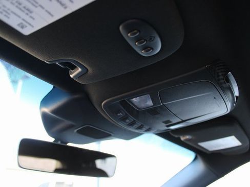 Used 2019 Lincoln Nautilus Select image 26