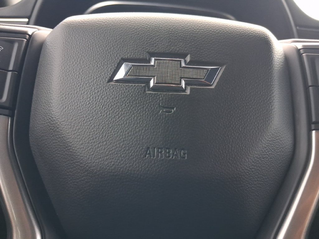 Used 2022 Chevrolet Suburban Z71 w/ Luxury Package AWD/4WD image 5