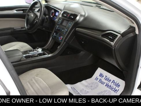 Used 2018 Ford Fusion S FWD image 19