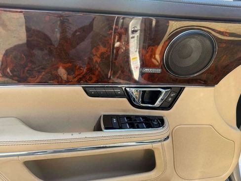 Used 2016 Jaguar XJ L Portfolio image 35