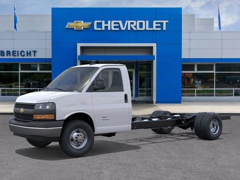 New 2025 Chevrolet Express 3500 w/ Power Convenience Package RWD image 2