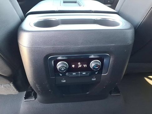 Used 2023 Chevrolet Tahoe Premier AWD/4WD image 17