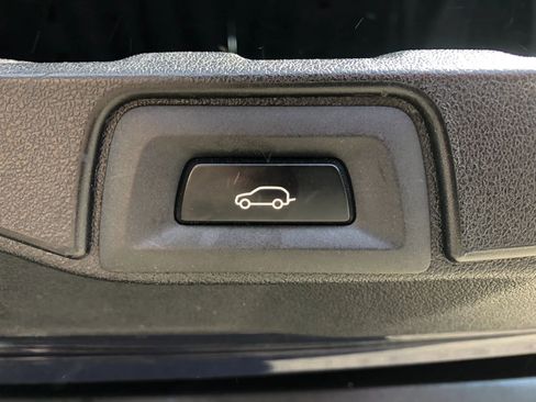 Used 2020 BMW X5 xDrive40i w/ Executive Package image 25