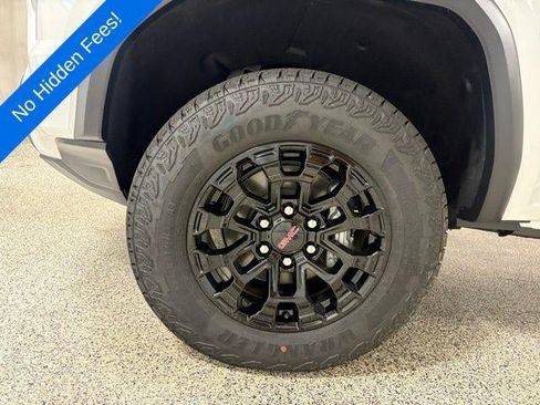 New 2026 GMC Canyon Elevation w/ Convenience Package image 14