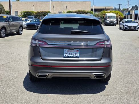 Used 2021 Lincoln Nautilus FWD w/ Equipment Group 101A image 5