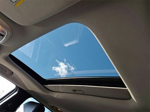 Used 2013 Jeep Grand Cherokee Laredo image 14