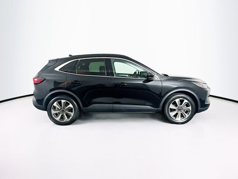 Used 2025 Ford Escape Platinum AWD/4WD image 10