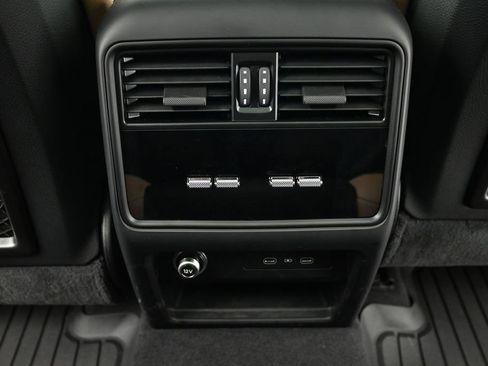 Certified 2026 Porsche Cayenne S AWD/4WD image 8