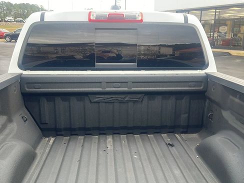 Used 2019 Chevrolet Colorado ZR2 image 25