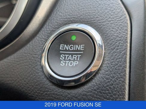 Used 2019 Ford Fusion SE w/ Equipment Group 151A FWD image 26
