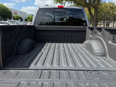 Used 2025 Ford F250 Lariat w/ Lariat Ultimate Package AWD/4WD image 3