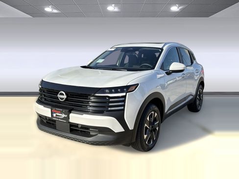 New 2025 Nissan Kicks SV w/ SV Premium Package image 1