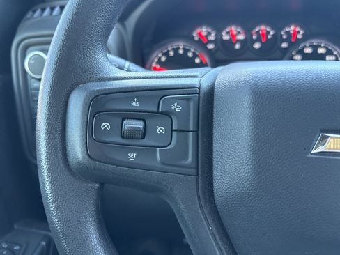 Used 2022 Chevrolet Silverado 1500 Custom image 16