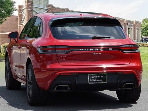 Used 2025 Porsche Macan AWD/4WD image 7