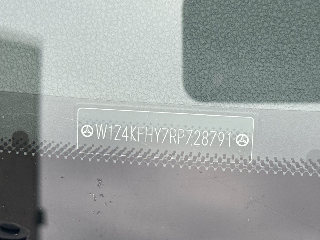 Used 2024 Mercedes-Benz Sprinter 2500 image 31