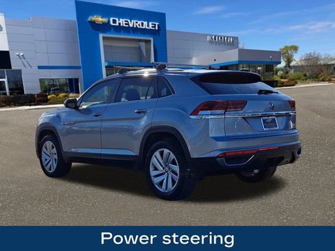 Used 2020 Volkswagen Atlas Cross Sport SE image 6