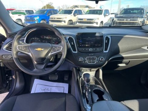 Used 2025 Chevrolet Malibu LT image 18