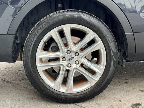 Used 2017 Ford Explorer Limited w/ Equipment Group 301A FWD image 29