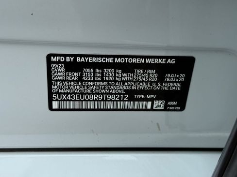 Used 2024 BMW X5 xDrive50e w/ M Sport Package AWD/4WD image 28