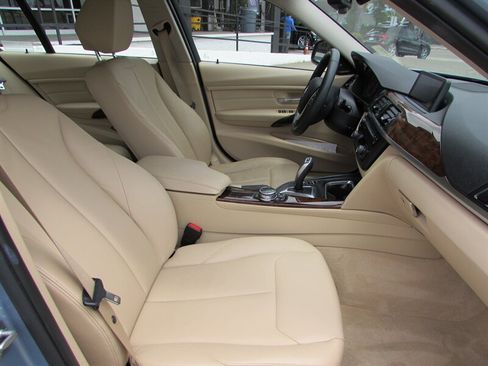 Used 2014 BMW 335i Sedan RWD image 21
