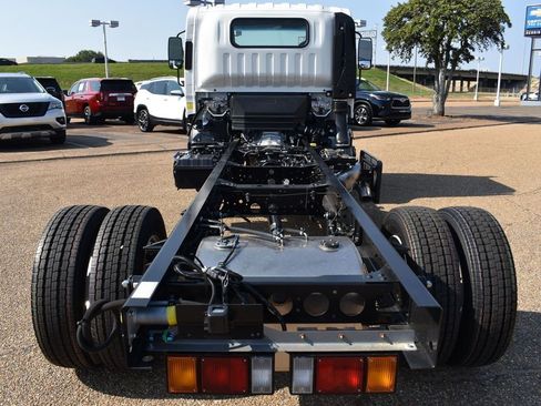 New 2025 Chevrolet Low Cab Forward 5500 XD image 13