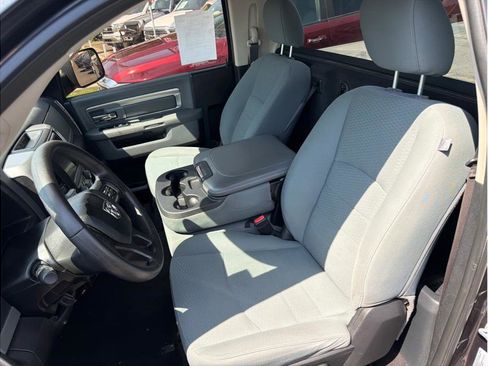 Used 2017 RAM 1500 Classic SLT AWD/4WD image 12