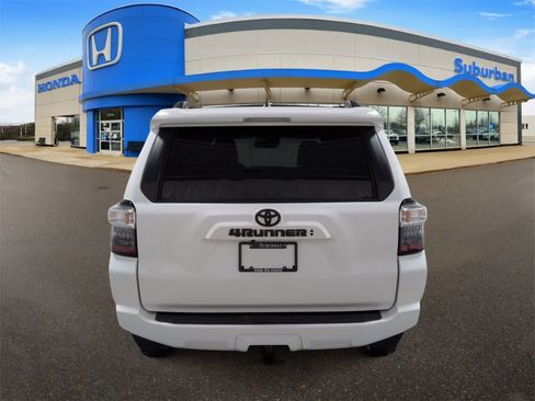 Used 2023 Toyota 4Runner SR5 Premium image 7
