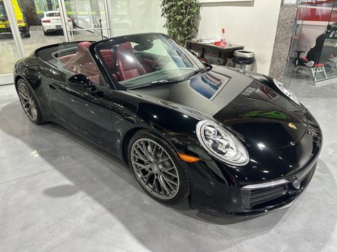 Used 2017 Porsche 911 Carrera image 10