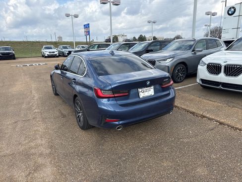 Used 2022 BMW 330i Sedan w/ Premium Package 2 image 7