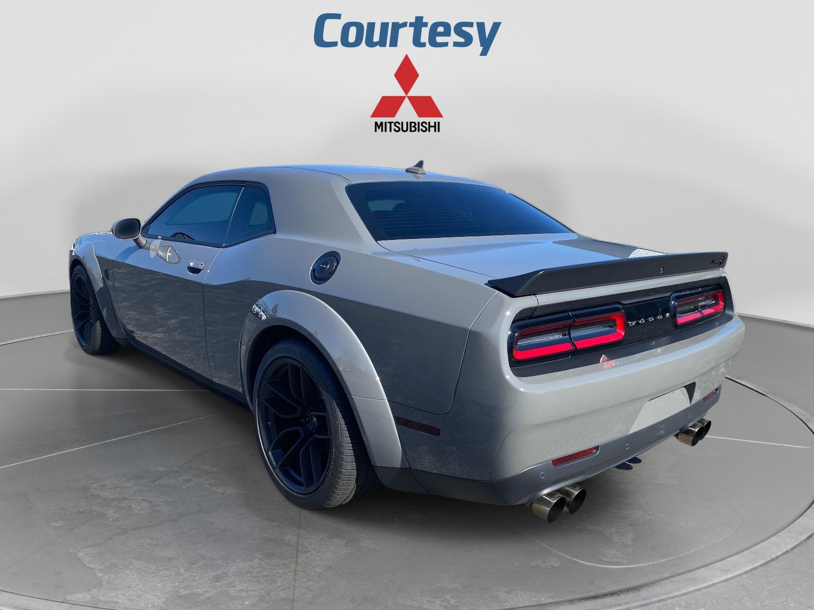 Used 2023 Dodge Challenger SRT Hellcat RWD image 3