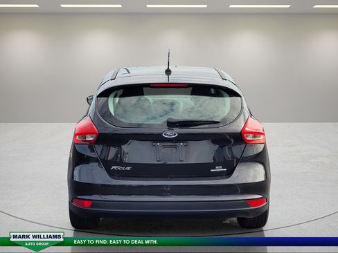 Used 2015 Ford Focus SE FWD image 5