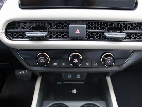 New 2026 Honda HR-V LX image 34