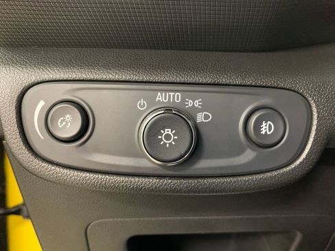 Used 2023 Chevrolet TrailBlazer ACTIV w/ Sun and Liftgate Package AWD/4WD image 25