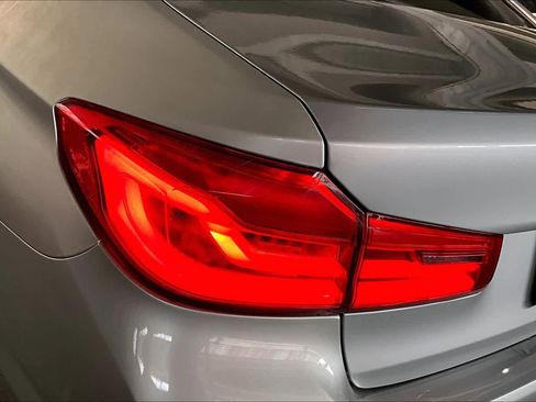 Used 2017 BMW 530i image 28