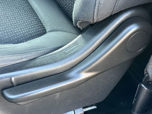 Used 2019 GMC Sierra 1500 4x4 Regular Cab w/ Convenience Package image 19