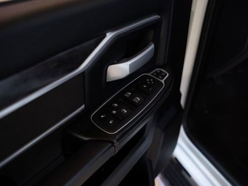 Used 2024 RAM 3500 Big Horn image 13