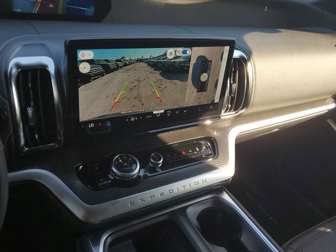 New 2025 Ford Expedition Max Platinum w/ Stealth Appearance Package image 23