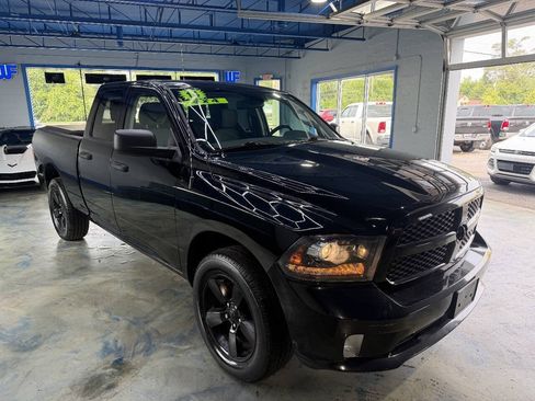 Used 2014 RAM 1500 ST w/ ST Popular Equipment Group AWD/4WD image 5
